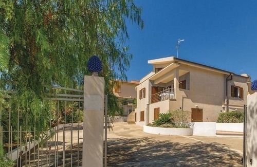 Localita San Giorgio Apartment | Oceanfront Yucca Apartments Steps from the Beach