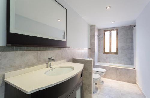 Mino Apartment | Oceanfront Housingcoruña Apartment with Pet-Friendly Perks