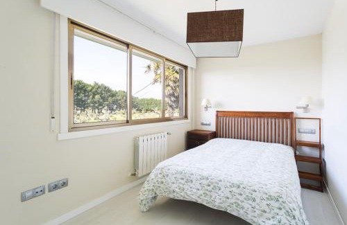 Mino Apartment | Pet-Friendly Oceanfront Housingcoruña Apartment with Views