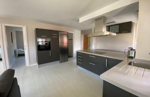 Mino Apartment | Pet-Friendly Oceanfront Housingcoruña Apartment with Views