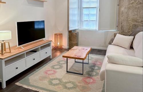 La Coruna Old Town Apartment | Family-Friendly Stay at Housingcoruña Parrote Hotel