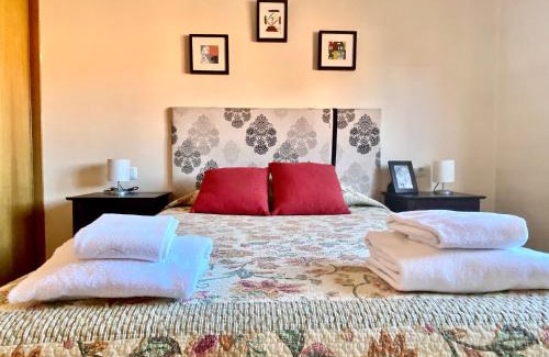 Leon Apartment | Inviting Housingleón - San Marcos with Convenient Parking