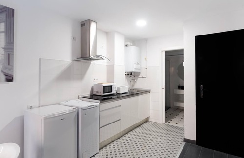 Old Town Apartment | Delightful Housingleon - Five Rooms Botines with Spa & Breakfast