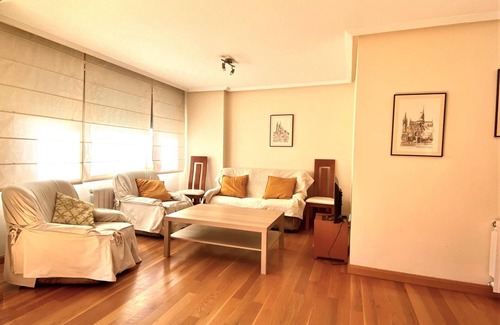 Leon Apartment | Explore Housingleon San Marcos: Family-Friendly with Garage