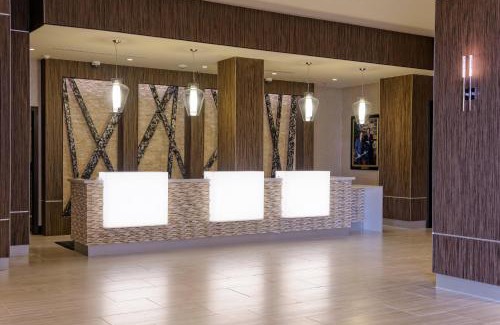 Uptown Hotel | Relax at Houston Marriott West Loop by The Galleria