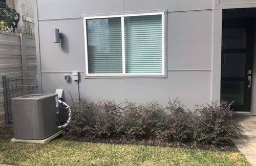 East Downtown Houston House | Cozy Houston Suite Near Downtown with Spa & Breakfast