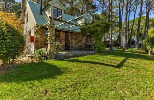 Constantia House | Relax at Houtkapperspoort Mountain Cottages with Ocean Views
