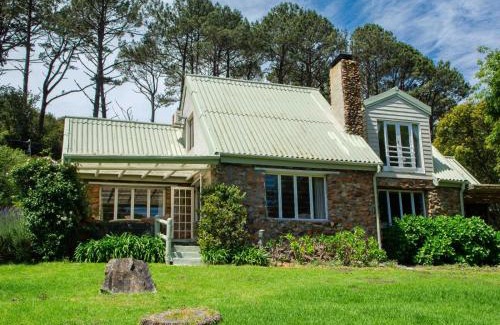 Constantia House | Relax at Houtkapperspoort Mountain Cottages with Ocean Views