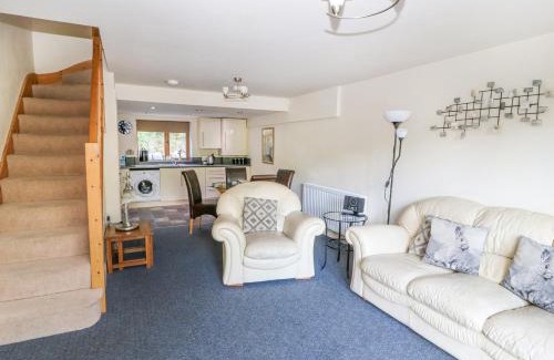Cragg Vale House | Hove Wood View: Family & Pet-Friendly Retreat Rated 9.1