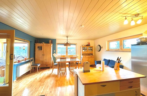 Hatzfeld House | Heavenly Views at Colorful House on a Hill