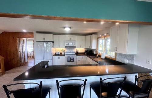 Avon House | How You Dune? Dog-Friendly Semi-Oceanfront in Avon!