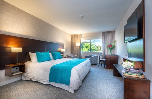 Lisandro Olmos Hotel | Relax at Howard Johnson by Wyndham La Plata - Family Friendly!