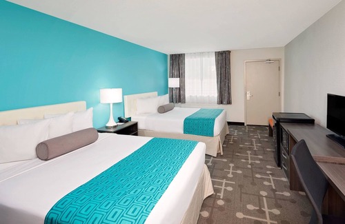 Florence Hotel | Explore Howard Johnson by Wyndham Florence: Guest Rated 8.8