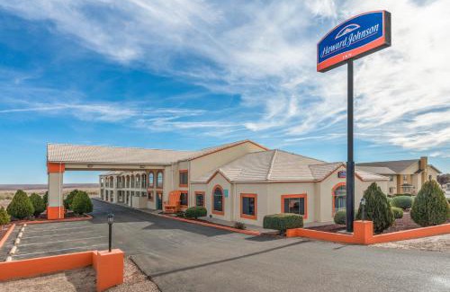 Holbrook Hotel | Pet-Friendly Howard Johnson by Wyndham Holbrook with Pool
