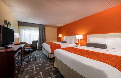 Saugerties Hotel | Inviting Stay at Howard Johnson by Wyndham Saugerties