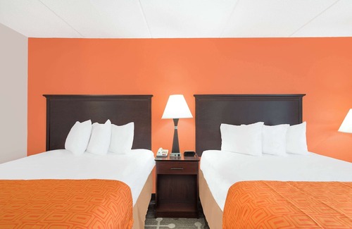 Saugerties Hotel | Inviting Stay at Howard Johnson by Wyndham Saugerties