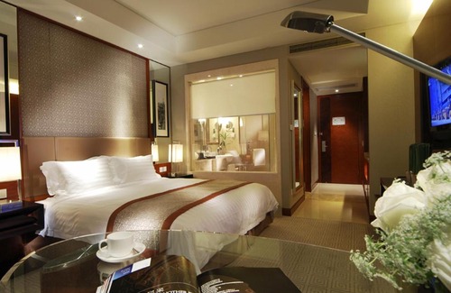 Yangpu Hotel | Elegant 5-Star Stay at Howard Johnson Caida Plaza Shanghai