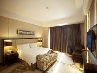 Meixian Hotel | Indulge at Howard Johnson Changsheng Plaza Meizhou Hotel