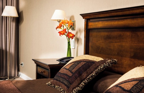 Merlo Resort | Top-Rated Howard Johnson Hotel & Convention Center, Merlo