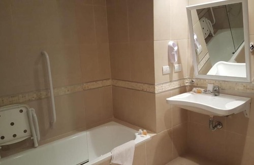 Almafuerte Hotel | Charming Howard Johnson Hotel Piedras Moras with Pool & Hot Tub