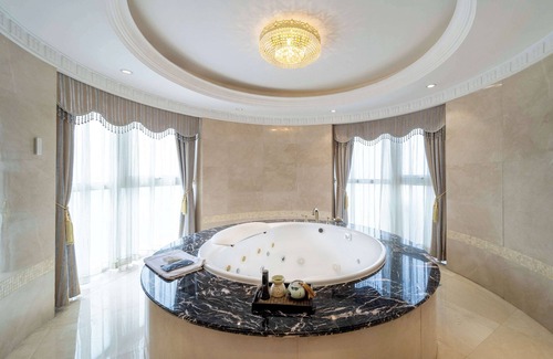 Shunyi Hotel | Relaxing Retreat at Howard Johnson Junhe Hot Springs Resort
