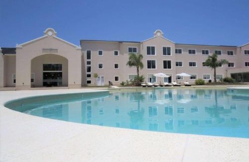 Lisandro Olmos Hotel | Experience Howard Johnson Plaza & Convention Center Spa