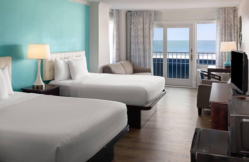 Ocean City Hotel | Oceanfront Howard Johnson Plaza Hotel with Spa & Pool