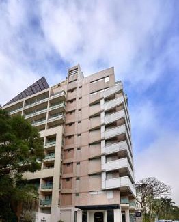 Longtan District Hotel | Relax at Howard Lake Resort Shihmen Dam with Ocean Views
