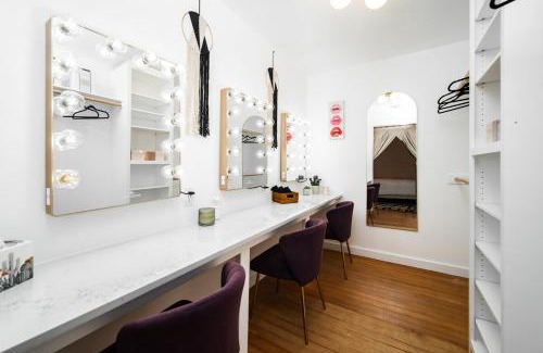 Fredericksburg House | Experience Howdy Haus: Pool, Hot Tub & Game Room Retreat