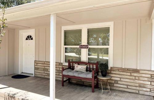 College Station House | Top-Rated Family & Pet-Friendly Getaway at Howdy Home