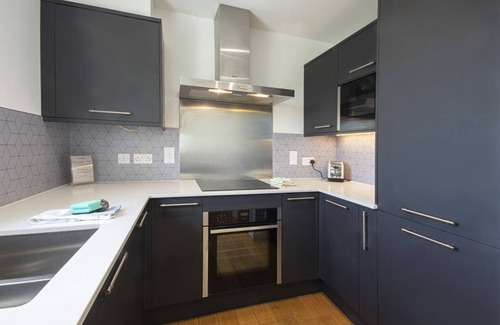 Cirencester House | Discover Howells Mere 27 at Crane Lodge - Family Friendly Haven