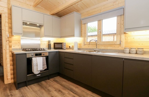 Kendal Cottage | Cozy Howgills Retreat: Pet Friendly with Open Fire