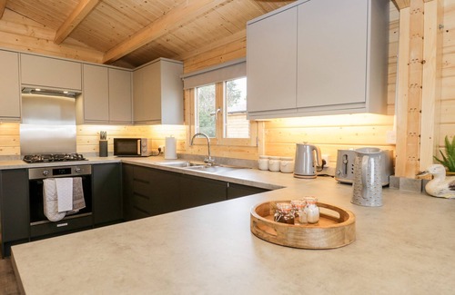 Kendal Cottage | Cozy Howgills Retreat: Pet Friendly with Open Fire