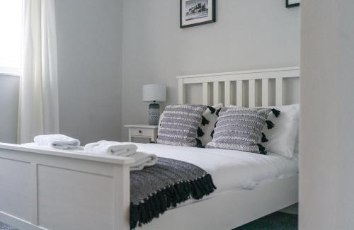 Newcastle-upon-Tyne House | Pet-Friendly Howick House: 3-Bedroom Retreat in Gosforth