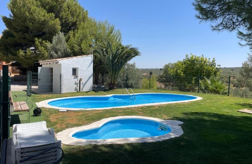 Cuevas del Campo Apartment | Experience Hoya de la Virgen: Pet-Friendly & Family Haven