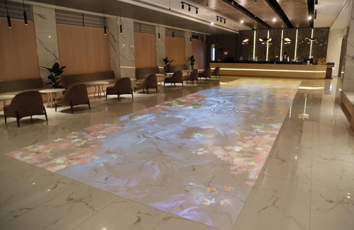 Heping Hotel | Explore Hoya Resort, Wuling - Family-Friendly Retreat
