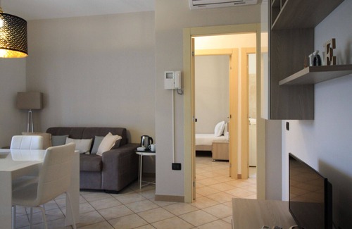 Cinisello Balsamo Apartment | Welcoming 2-Bedroom Apartment with Outdoor Space in Milan