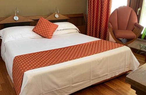 Monfalcone Hotel | HR Hotel - Guest Rated 9.2 with Spa and Restaurant Options