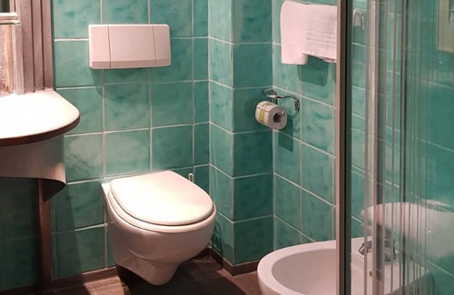Monfalcone Hotel | HR Hotel - Guest Rated 9.2 with Spa and Restaurant Options