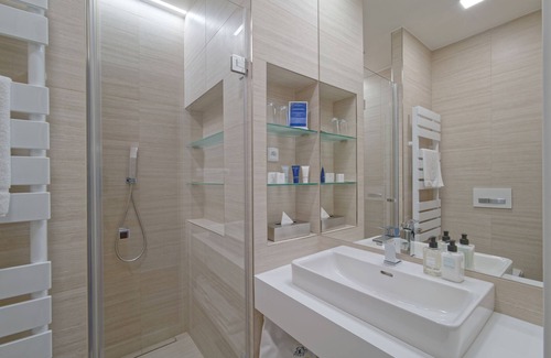 Hlohovec Hotel | Discover Hraniční zámeček: Guest Rated 9.8 with Spa & Pool