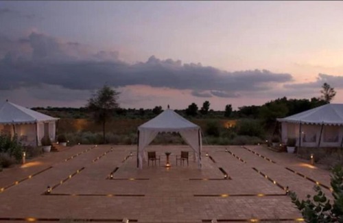 Jaisalmer Resort | Discover HRH Jaisalmer Desert Camp: 4-Star Pet-Friendly Retreat