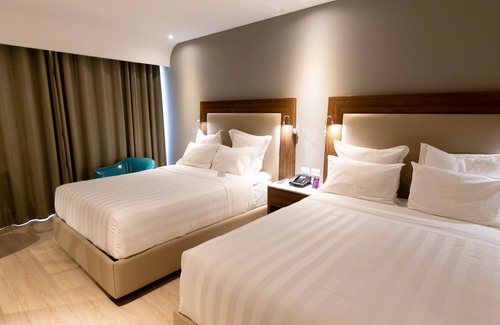 Irapuato Hotel | Elegant HS HOTSSON Hotel Irapuato with Pool & Spa