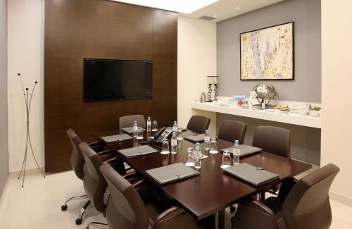 Centro Sur Hotel | Premium HS HOTSSON Hotel Queretaro with Ocean Views