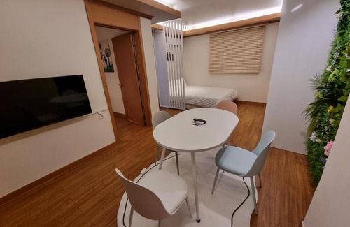 Mapo Villa | Discover HS House: Guest Rated 8/10 with Free Breakfast