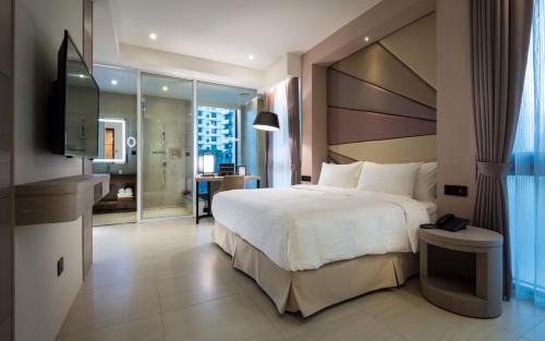 Jiaoxi Hotel | Relax at Hsing Fu Hot Spring Hotel with Family-Friendly Amenities