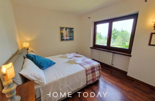 Roiano-Gretta-Barcola-Cologna-Scorcola Apartment | Inviting Loft at Miramare Castle with Scenic Views