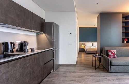 Mestre Apartment | Htm Tower - 1304 Executive Terrazza by Halldis