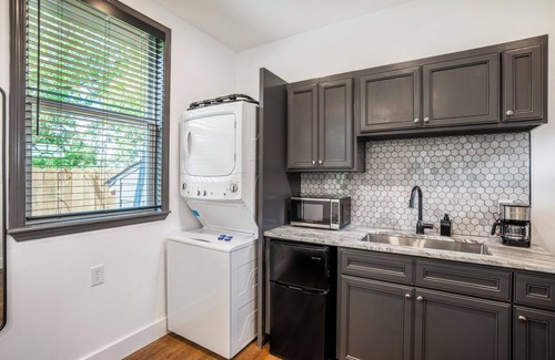 Greater East End Apartment | HTX Ultra Studio Suite #3
