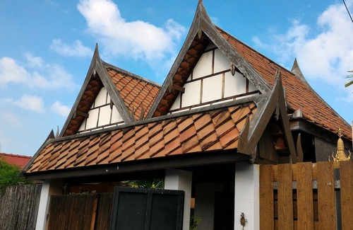 Hua Hin House | Hua Hin Home: Oceanfront Retreat with Guest Rated 10/10