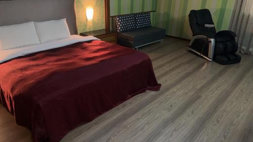 Fengshan District Hotel | Child-Friendly Hua Xiang Motel in Fengshan Awaits You!